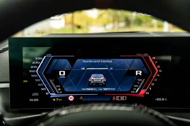 BMW M2 view 15