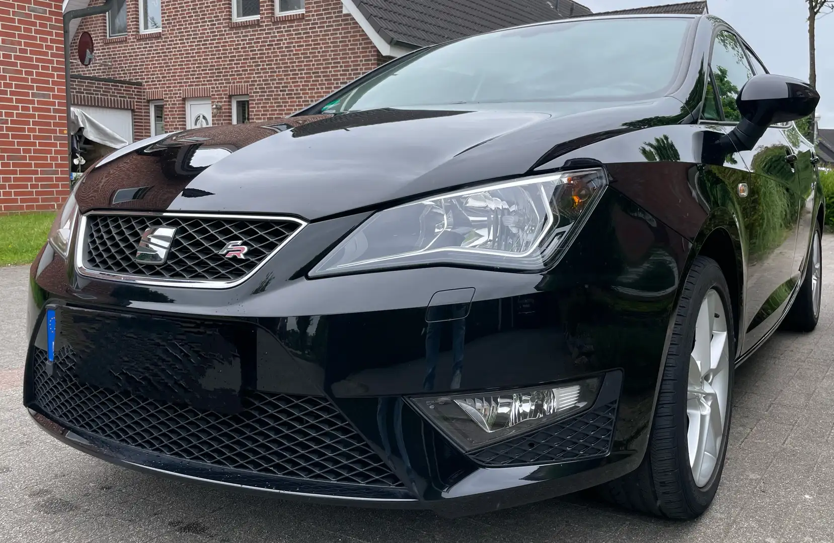 SEAT Ibiza 1.0 FR Schwarz - 1