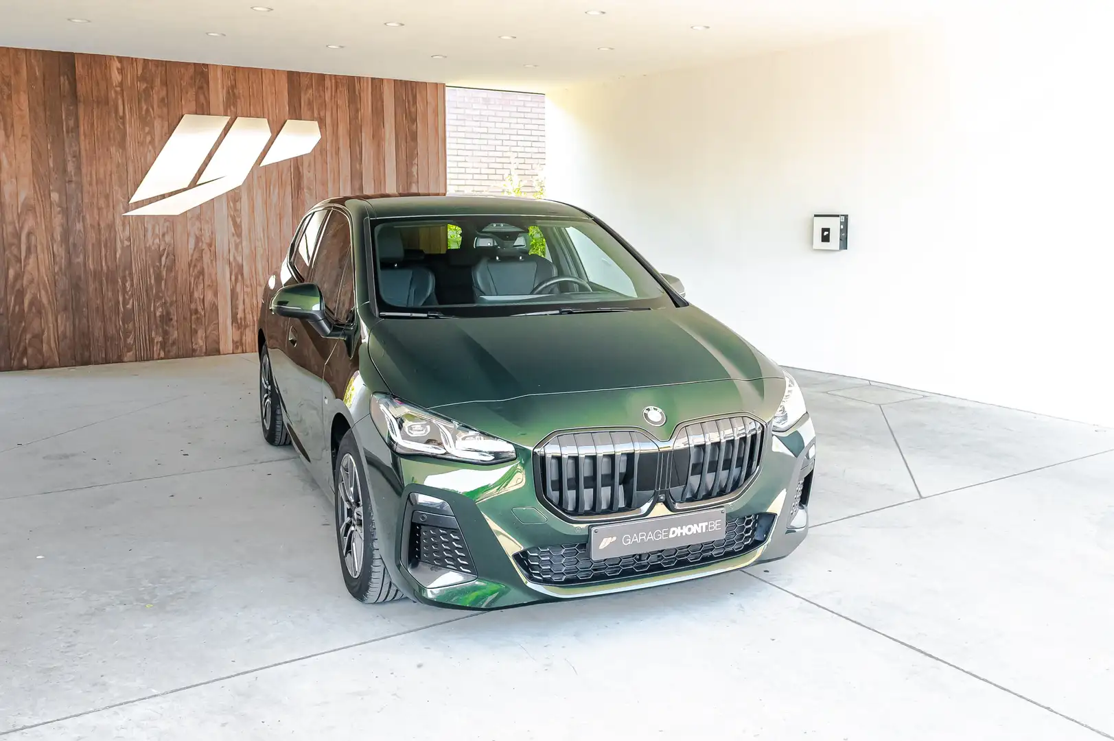 BMW 218 i, M pack, 360° camera, Head-up,Zetelverwarming Groen - 1