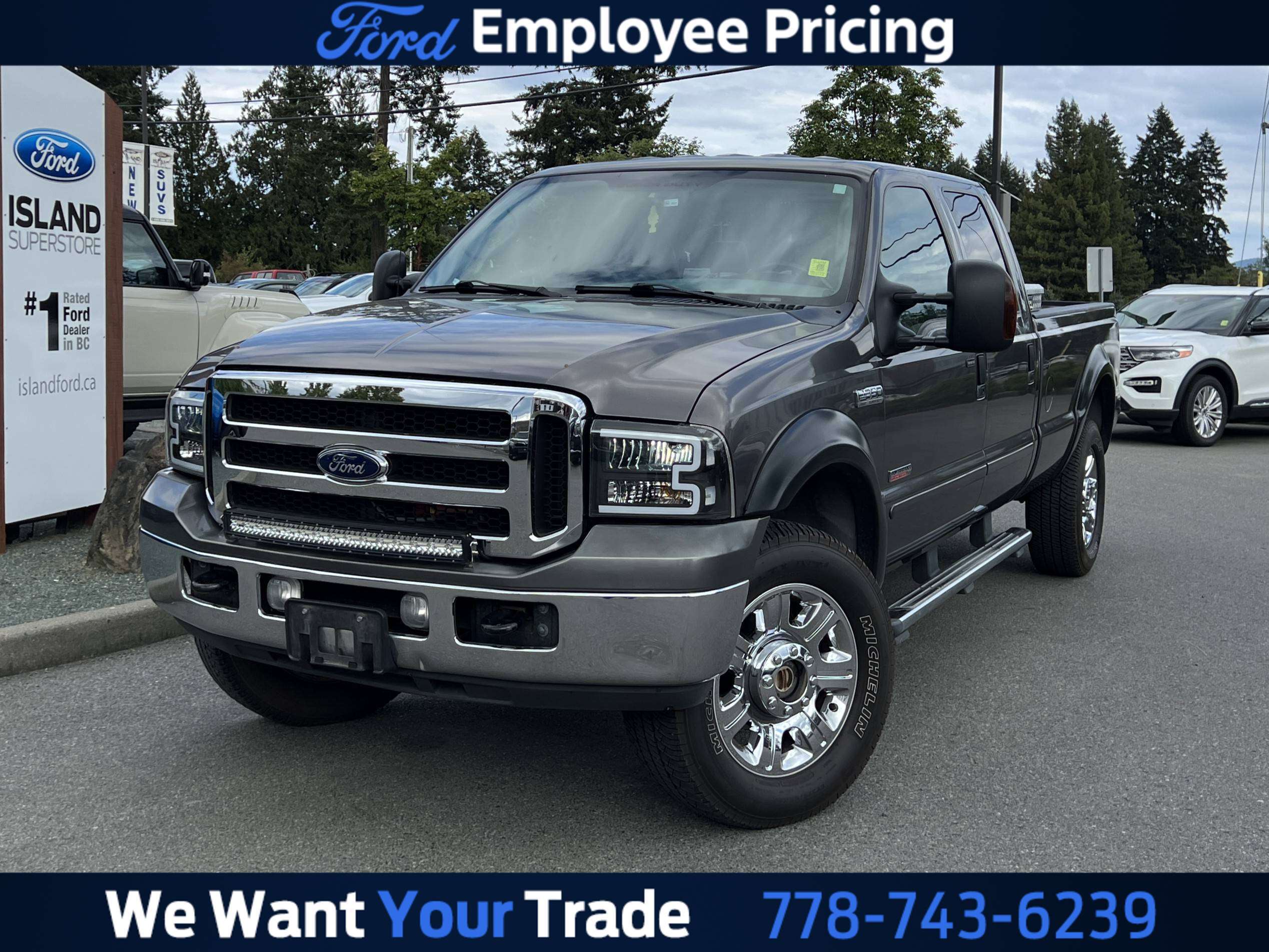 Gray 2006 Ford F-350 Super Duty Pickup Truck Four-Wheel Drive Automatic