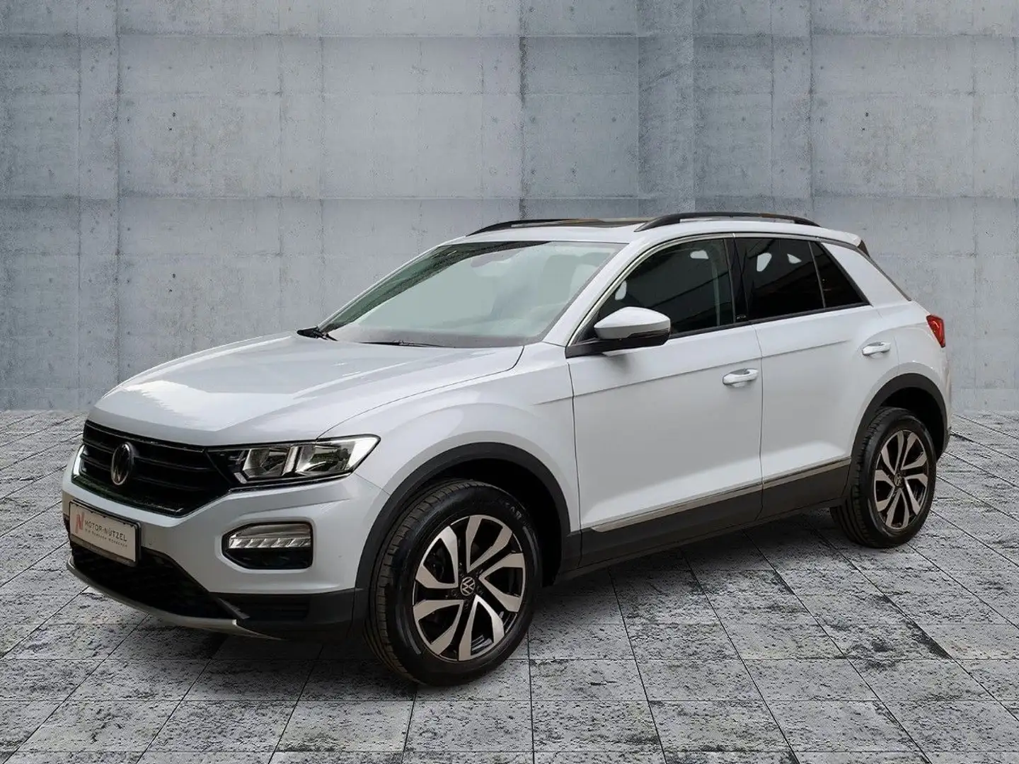 Volkswagen T-Roc 1.5TSI DSG ACTIVE NAV+PANO+AHK+ACC+SHZ+PDC Argent - 2