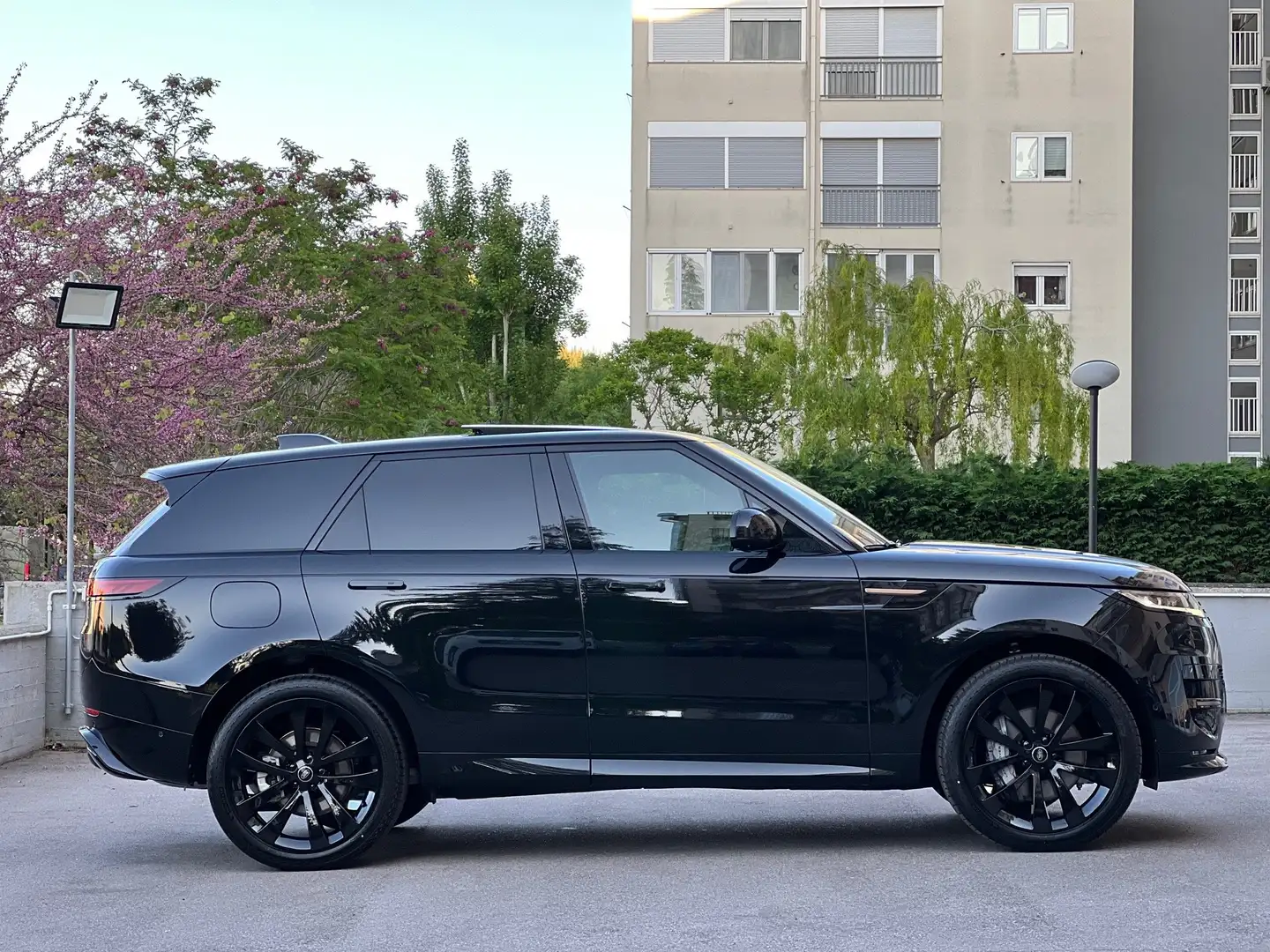 Land Rover Range Rover Sport 3.0d i6 mhev Dynamic SE awd 300cv auto Nero - 2