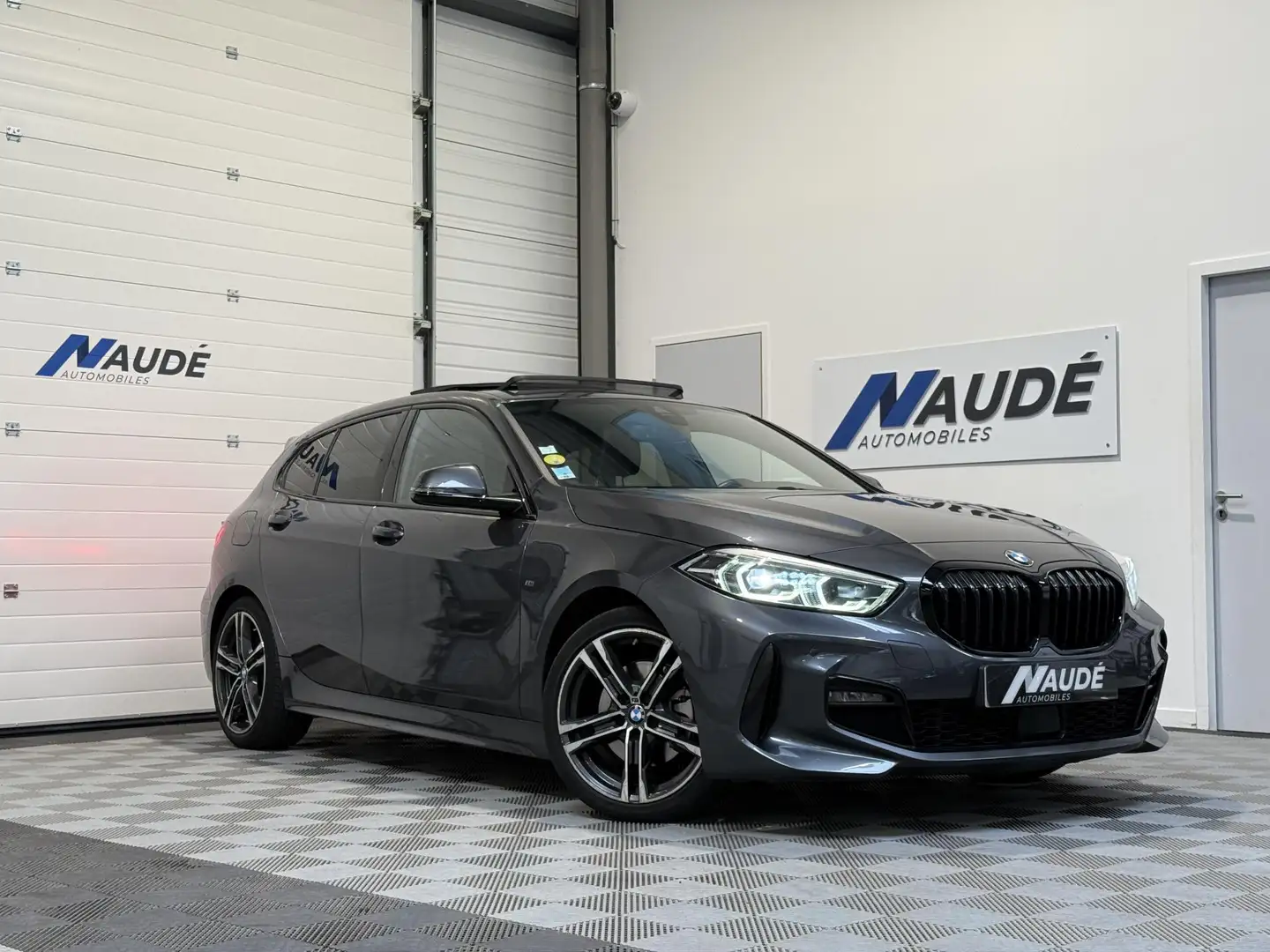 BMW 118 F40 118d 150CH BVA8 M Sport TOIT OUVRANT Grau - 1