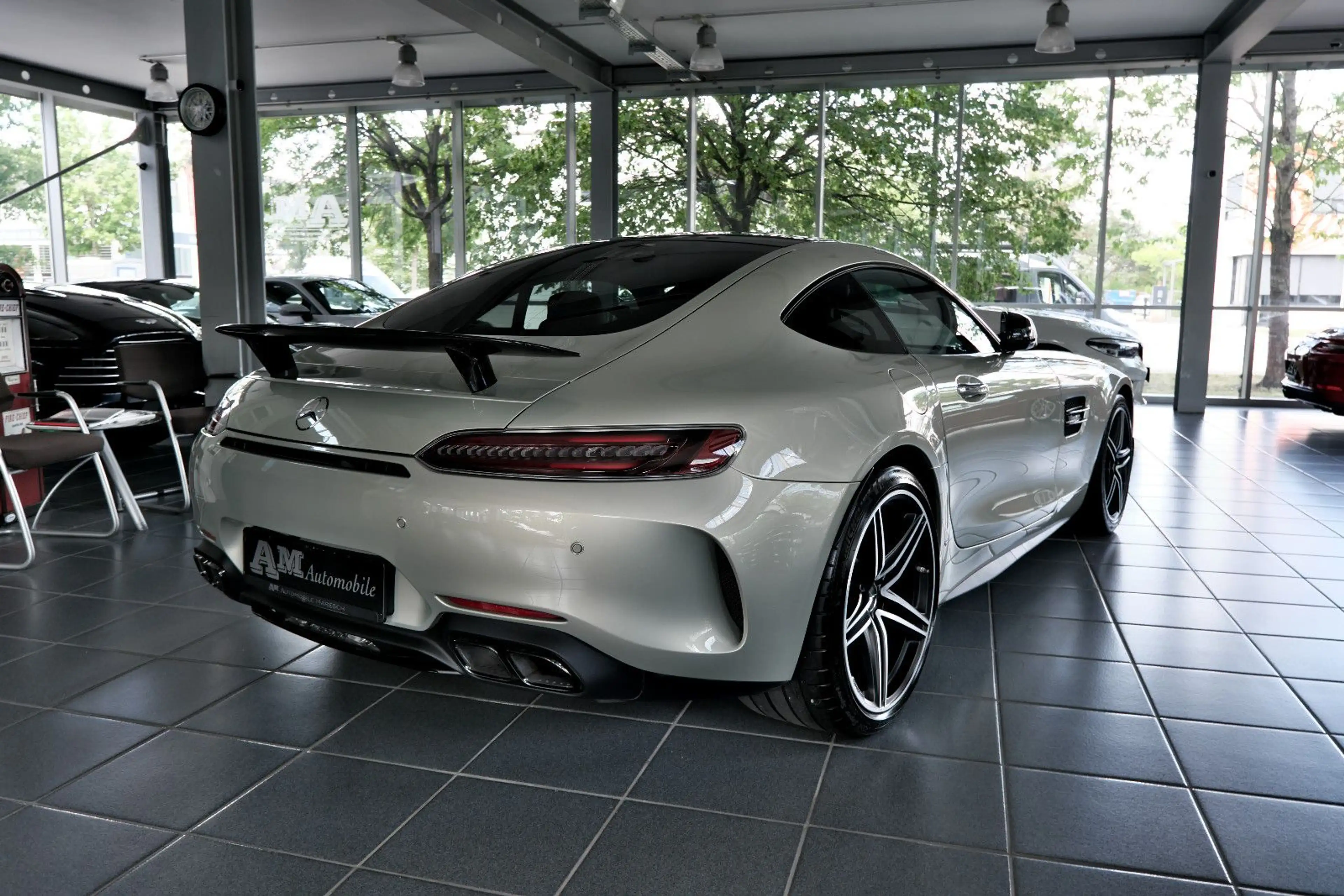 Mercedes-Benz AMG GT Coupe Burmester Hinterachslenkung DE — photo 4