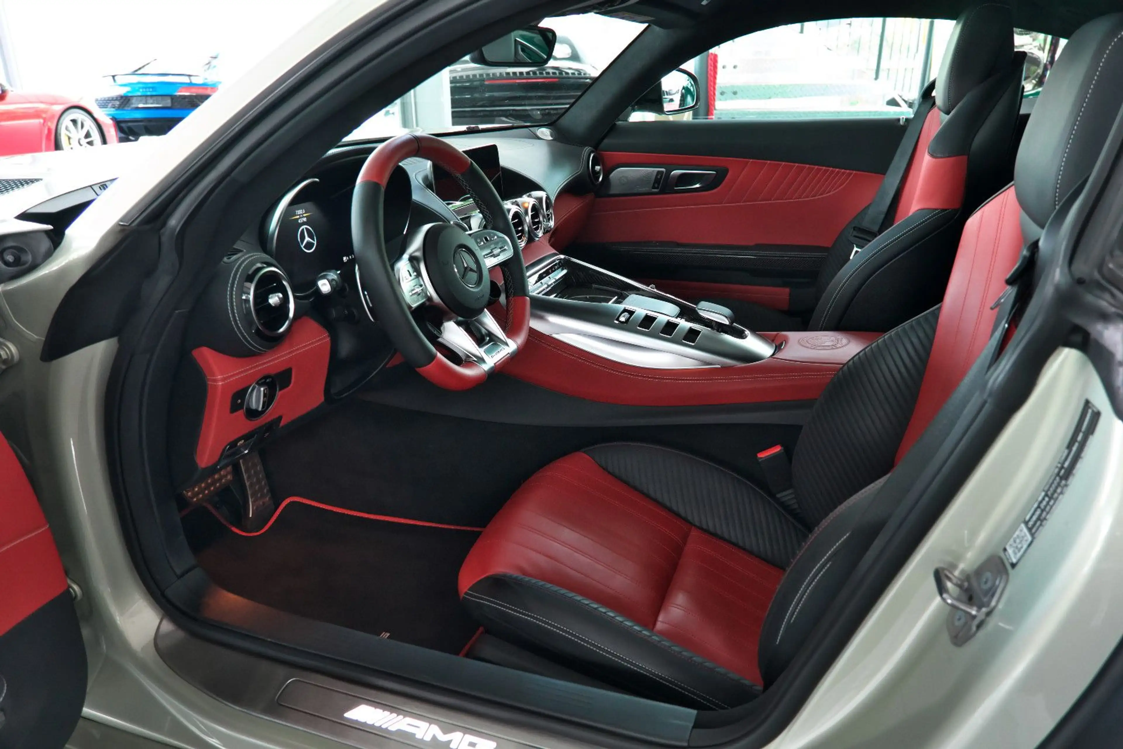 Mercedes-Benz AMG GT Coupe Burmester Hinterachslenkung DE — photo 8