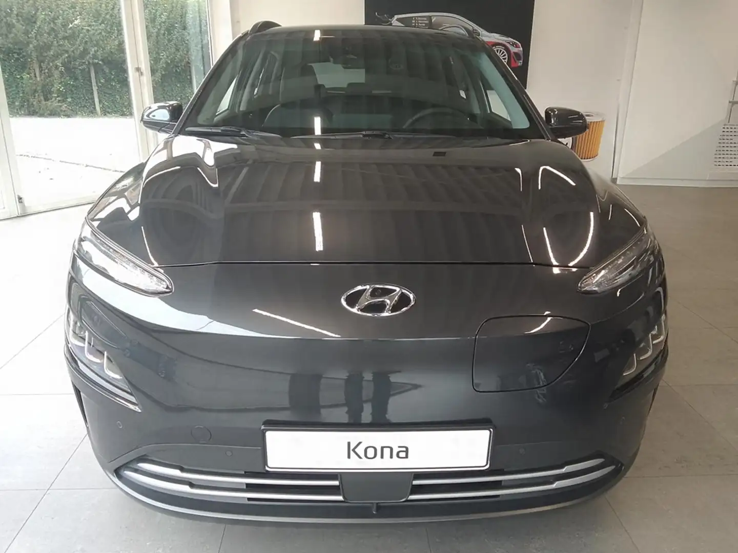 Hyundai KONA Sky 64Kwh Grijs - 2