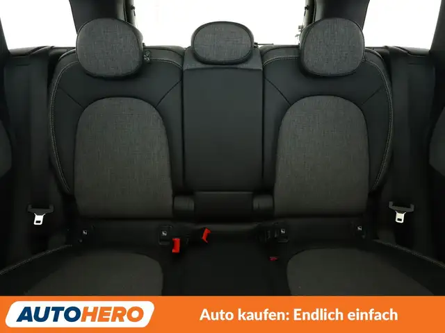 Mini Cooper Cooper view 15
