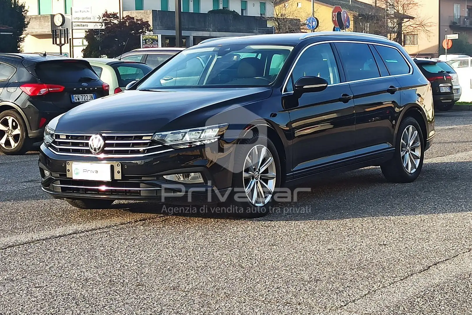 Volkswagen Passat Variant Passat Variant 2.0 TDI SCR EVO DSG Business Zwart - 1