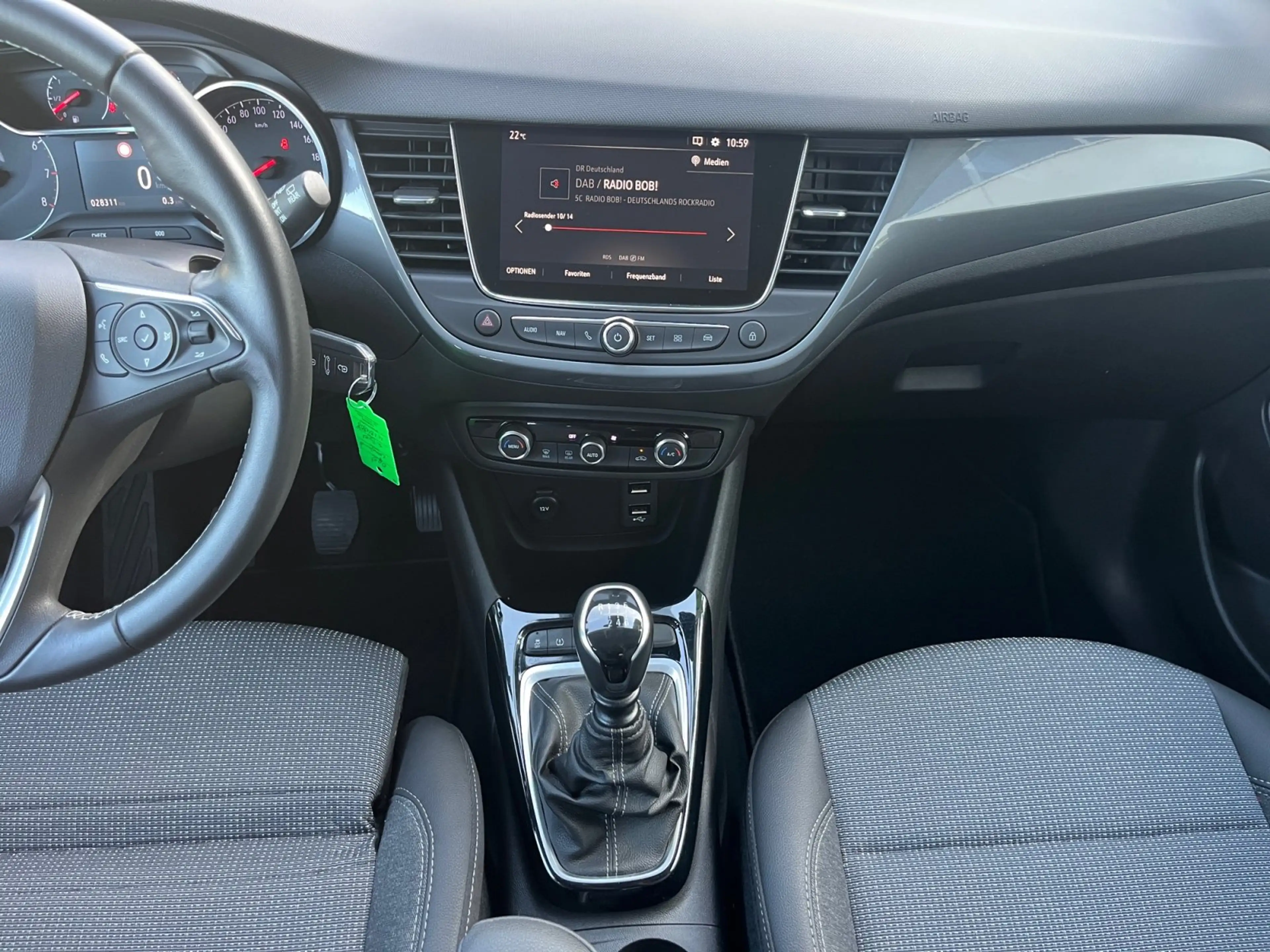 Opel Crossland 1.2 Turbo Elegance Paket 2xKlima Kam. — photo 13