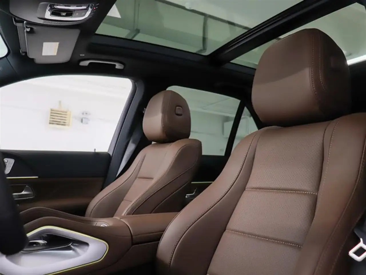 Mercedes-Benz GLE снимка Mercedes-Benz GLE