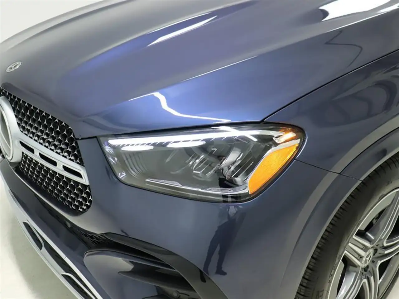 Mercedes-Benz GLE снимка Mercedes-Benz GLE