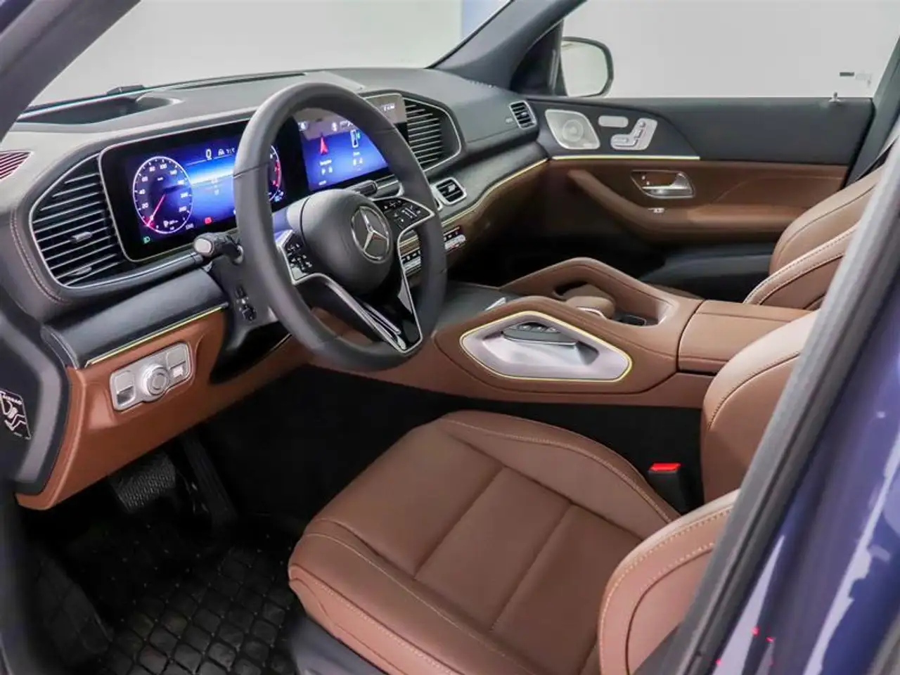 Mercedes-Benz GLE снимка Mercedes-Benz GLE
