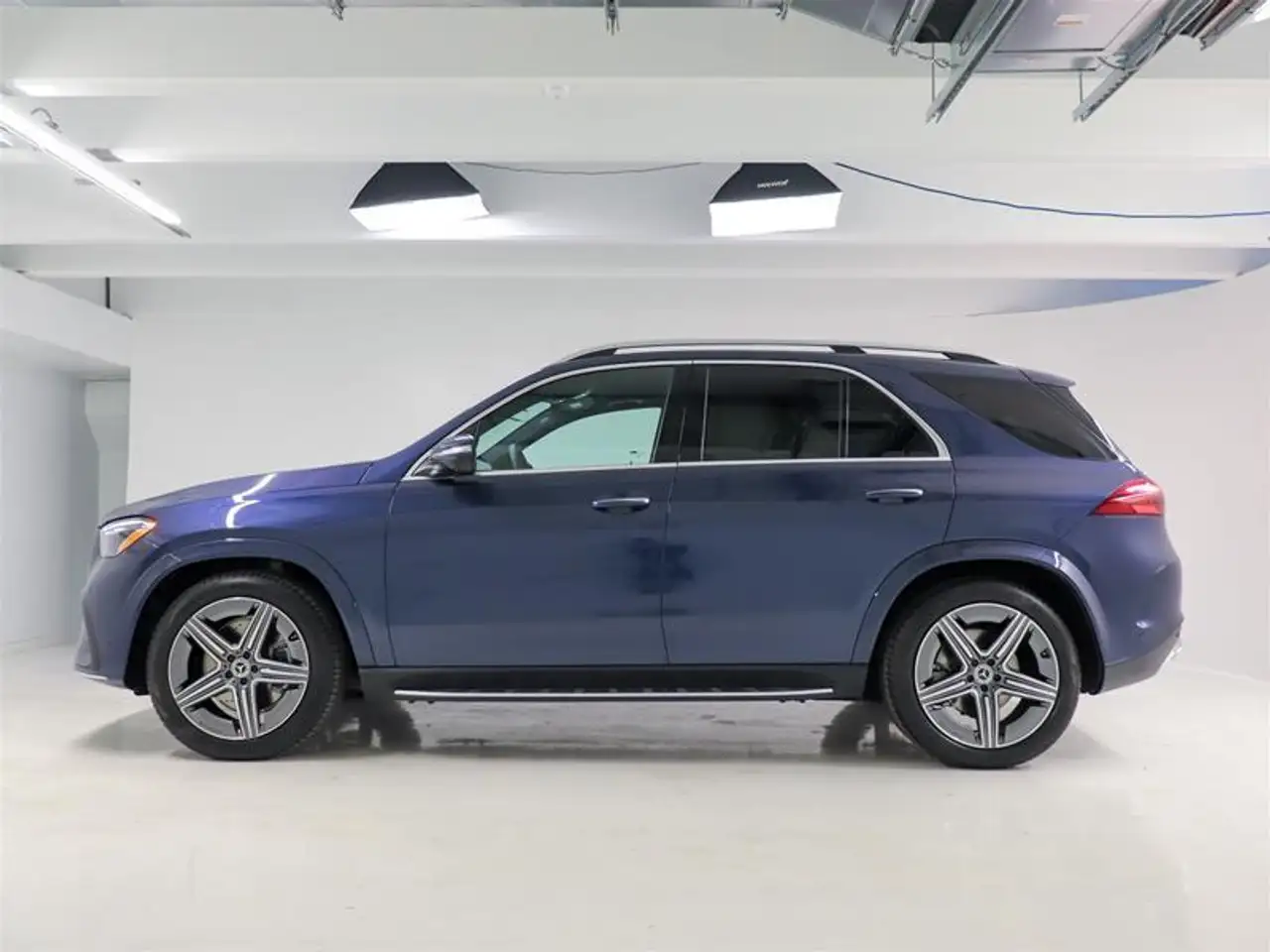 Mercedes-Benz GLE снимка Mercedes-Benz GLE