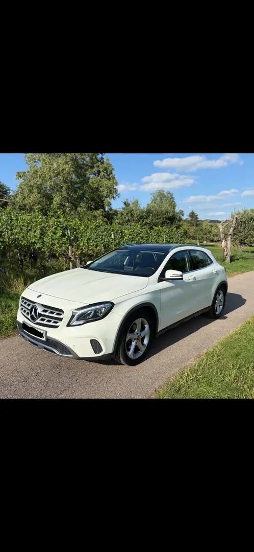 Mercedes-Benz GLA 180 GLA 180 (156.942) Weiß - 1