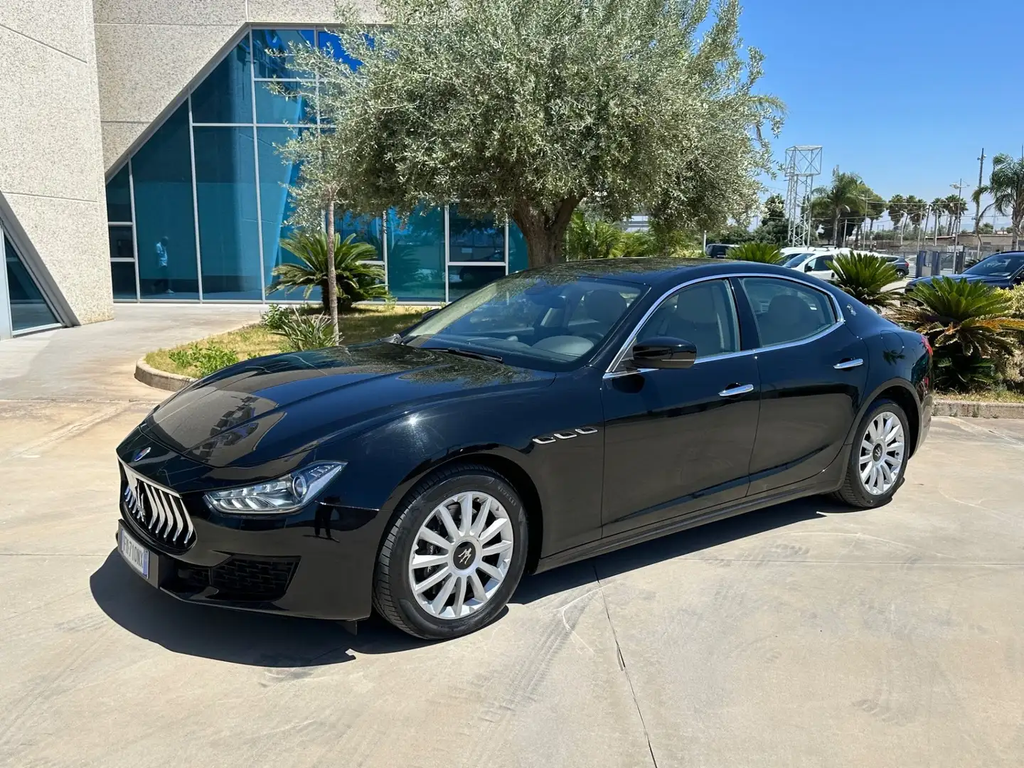 Maserati Ghibli 3.0 V6 250cv auto - 1