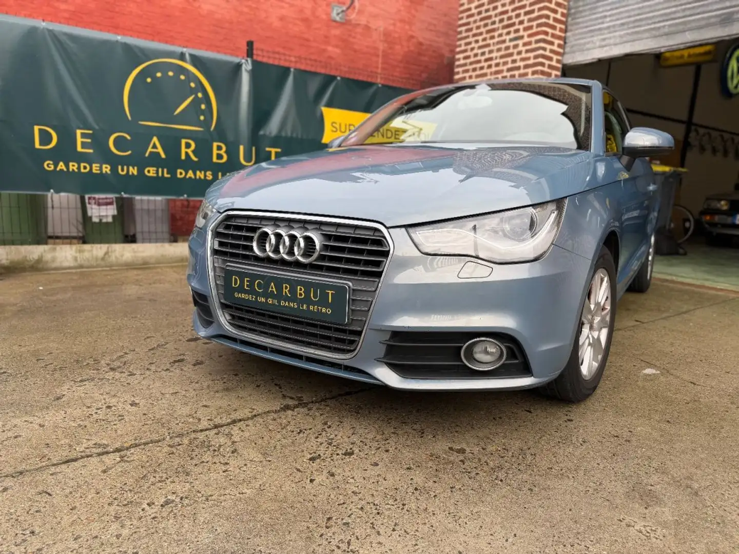 Audi A1 1 1.2 TFSI 86 Ambition Bleu - 2