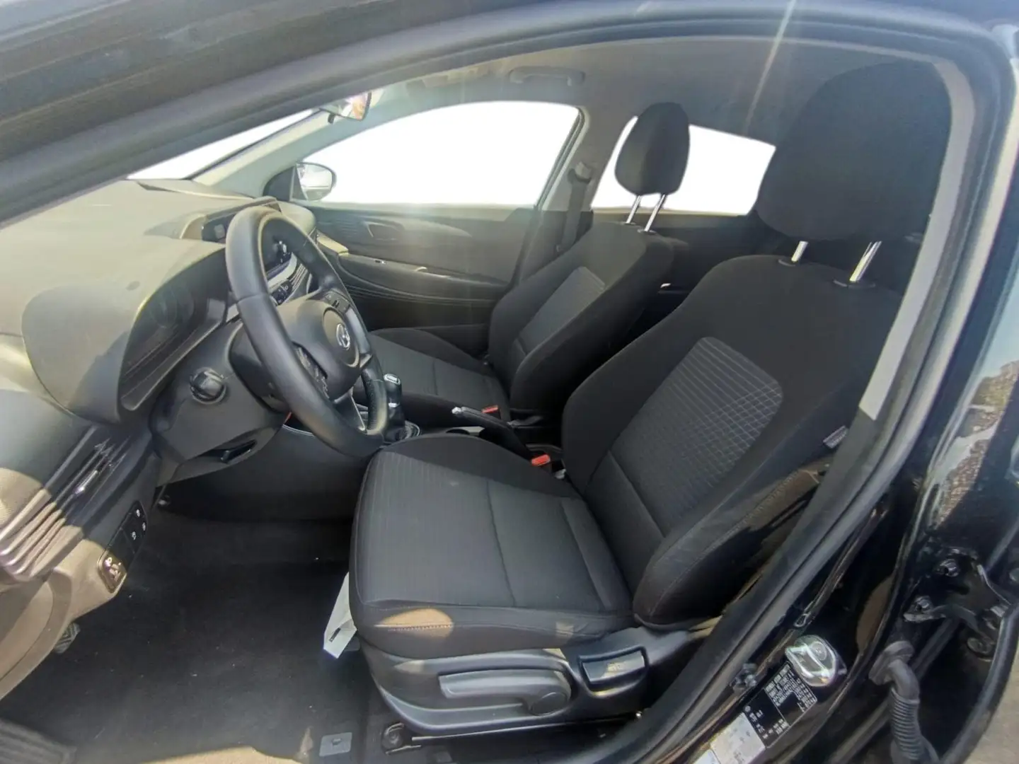 Hyundai i20 1.2 MPI MT ConnectLine Nero - 2