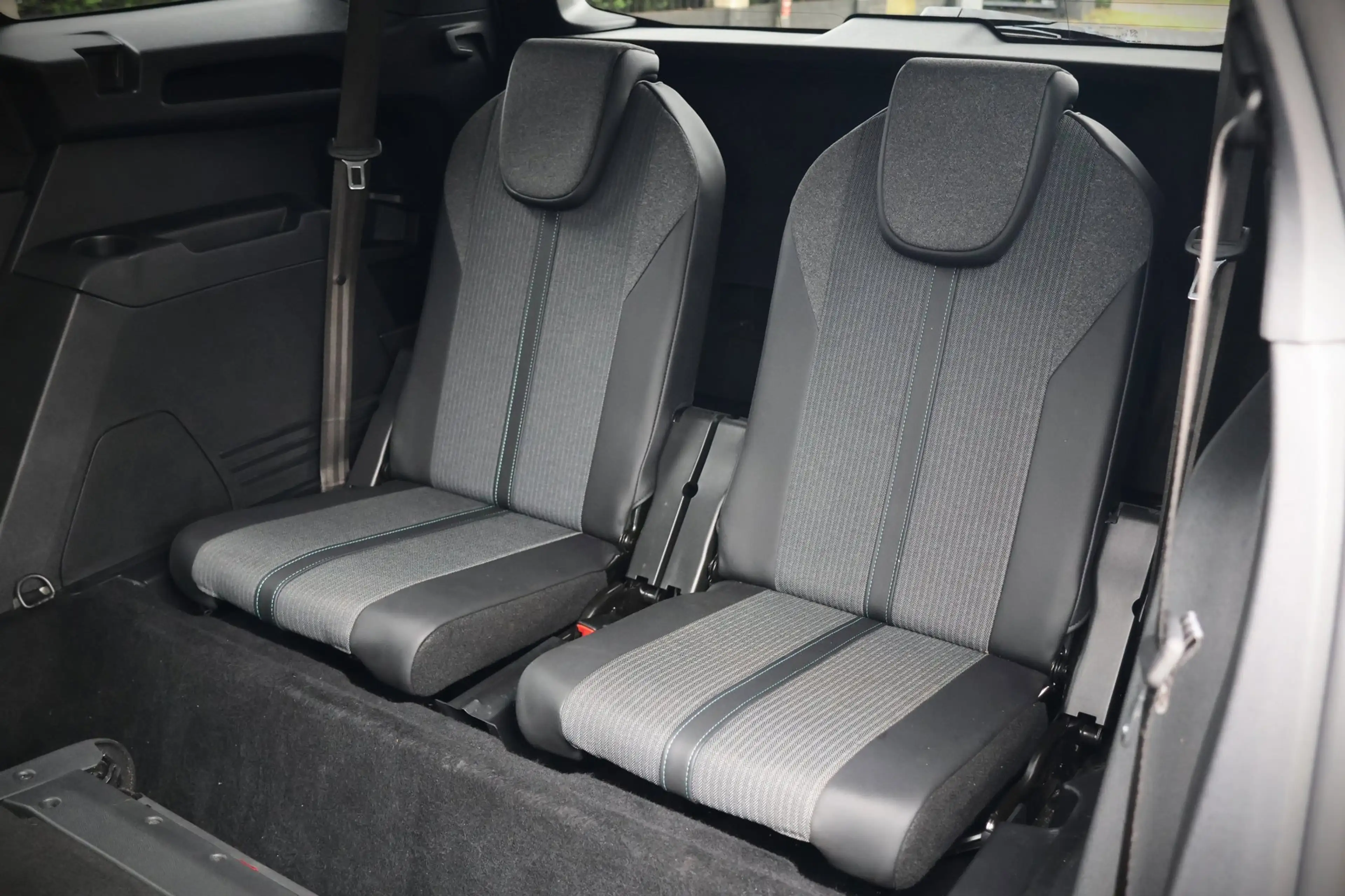 Peugeot 5008 1.5 BlueHDI Allure Pack Business | EX. EX. €10250 — photo 11