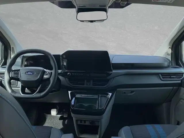 Ford Tourneo Custom view 4