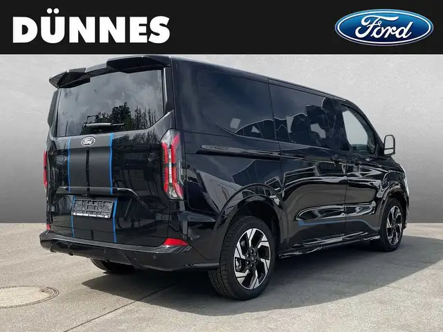 Ford Tourneo Custom view 2