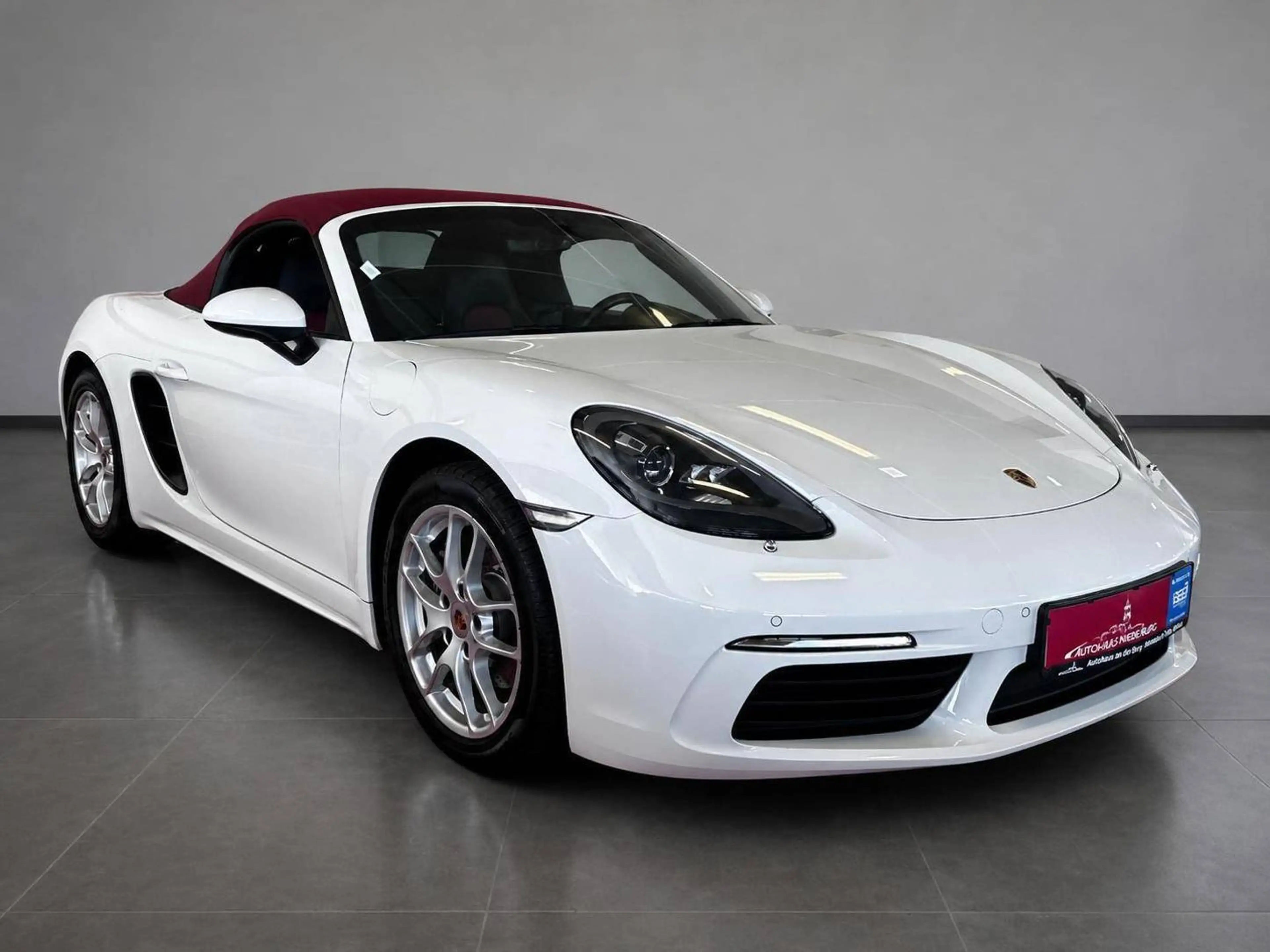Porsche Boxster 718 PZ Scheckheftgepflegt