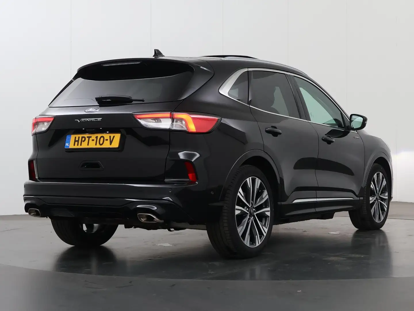 Ford Kuga 2.5 PHEV Vignale | Elektr. Trekhaak | Panoramadak Nero - 2