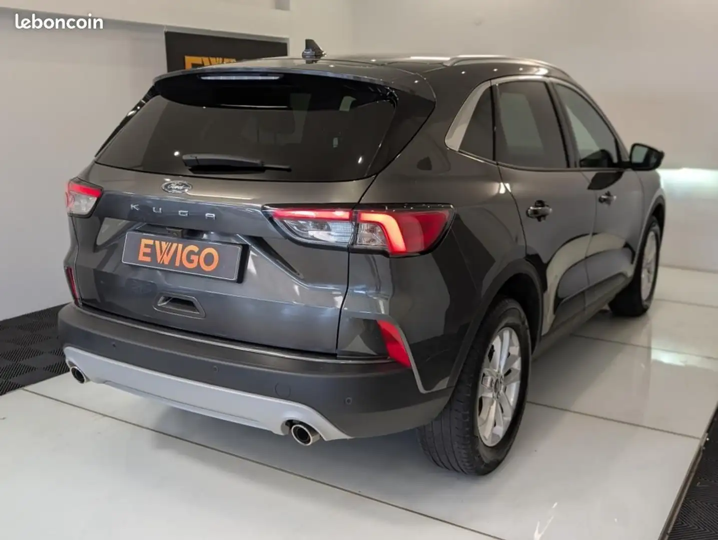 Ford Kuga 1.5 TDCI 120ch TITANIUM BVM6 Gris - 2