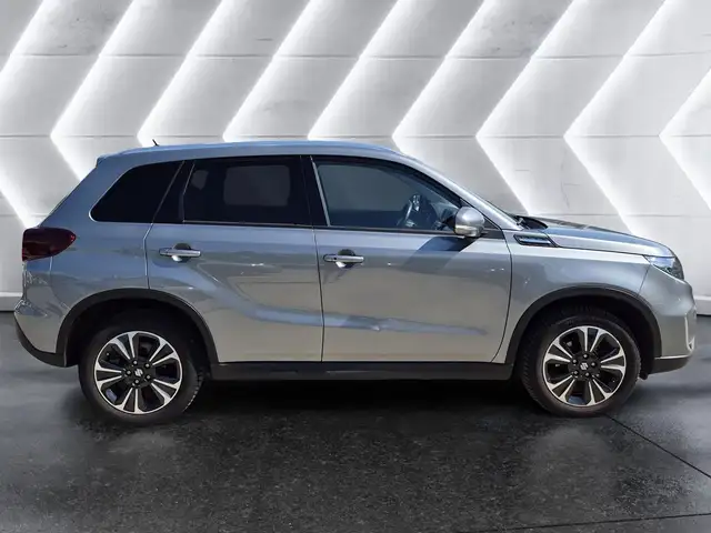 Suzuki Vitara view 5