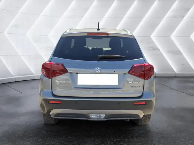 Suzuki Vitara view 3