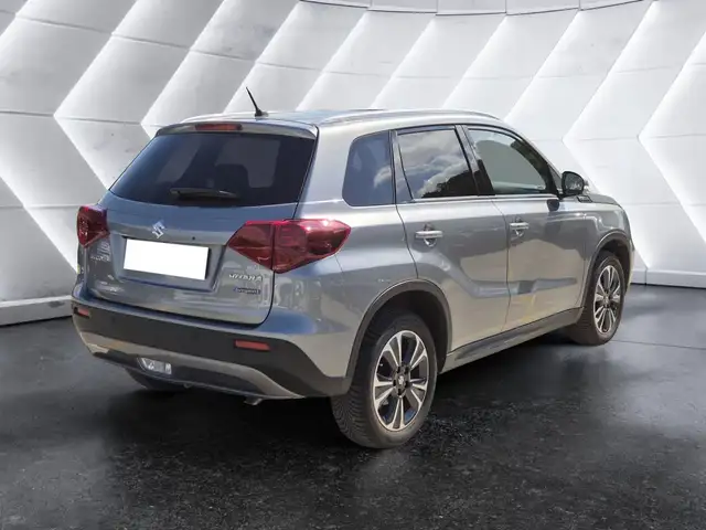 Suzuki Vitara view 4