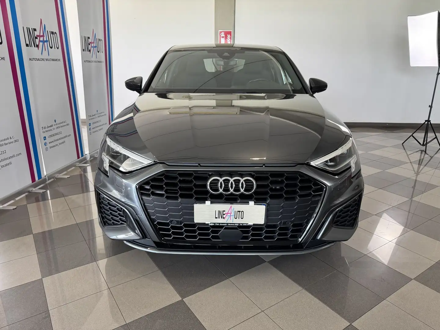 Audi A3 SPB 35 TFSI S tronic S line edition MHEV Grigio - 2
