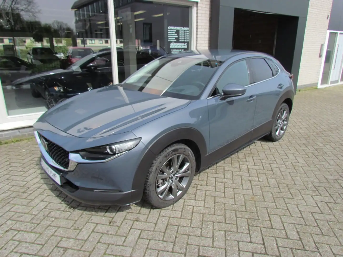 Mazda CX-30 2.0 E-Skyactiv-X 186pk 6AT 2WD Comfort Grijs - 2