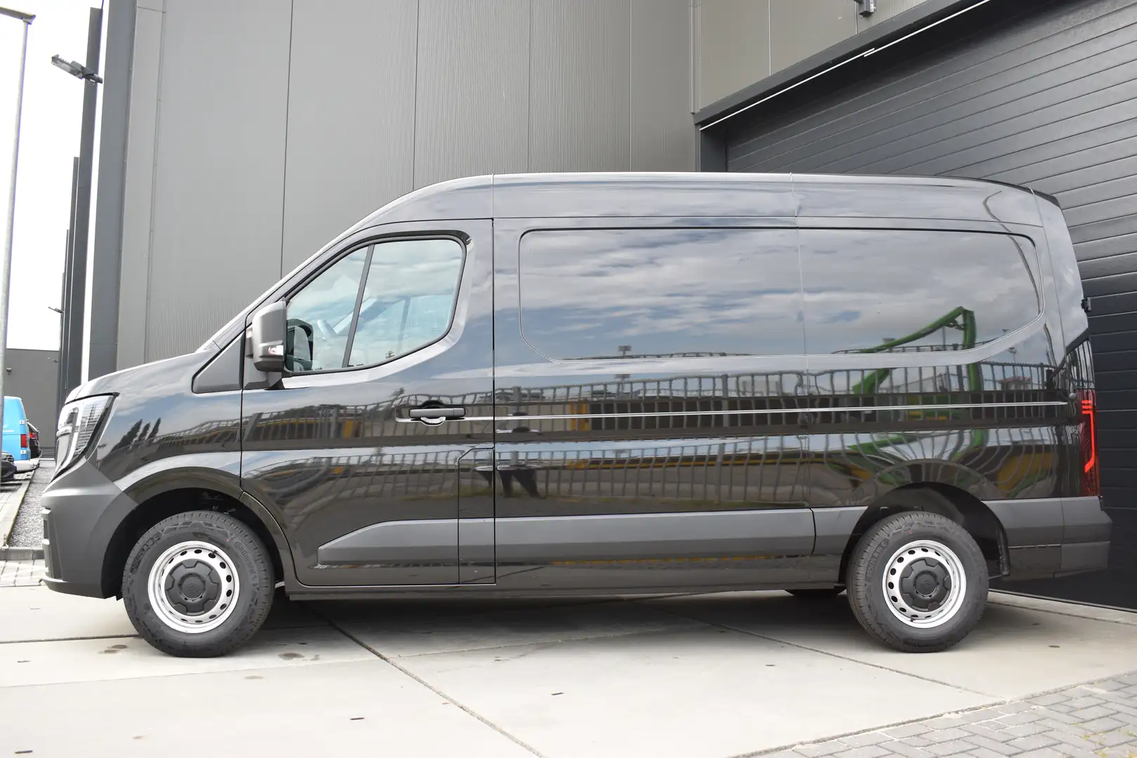 Renault Master Advance | C-Shape LED dagrijverlichting | Elektron Noir - 2