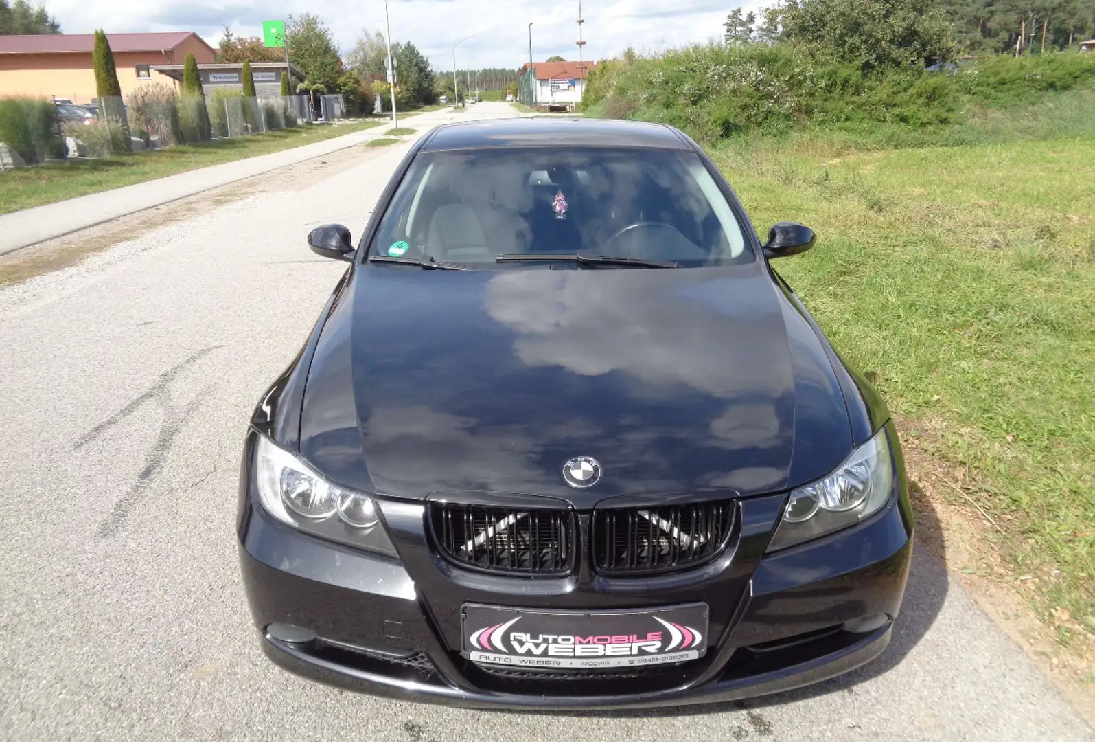 BMW 320 320i - 1