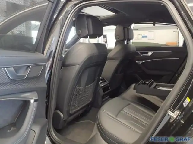 Audi A6 view 10