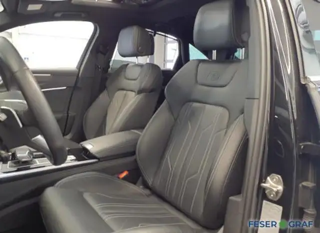 Audi A6 view 6