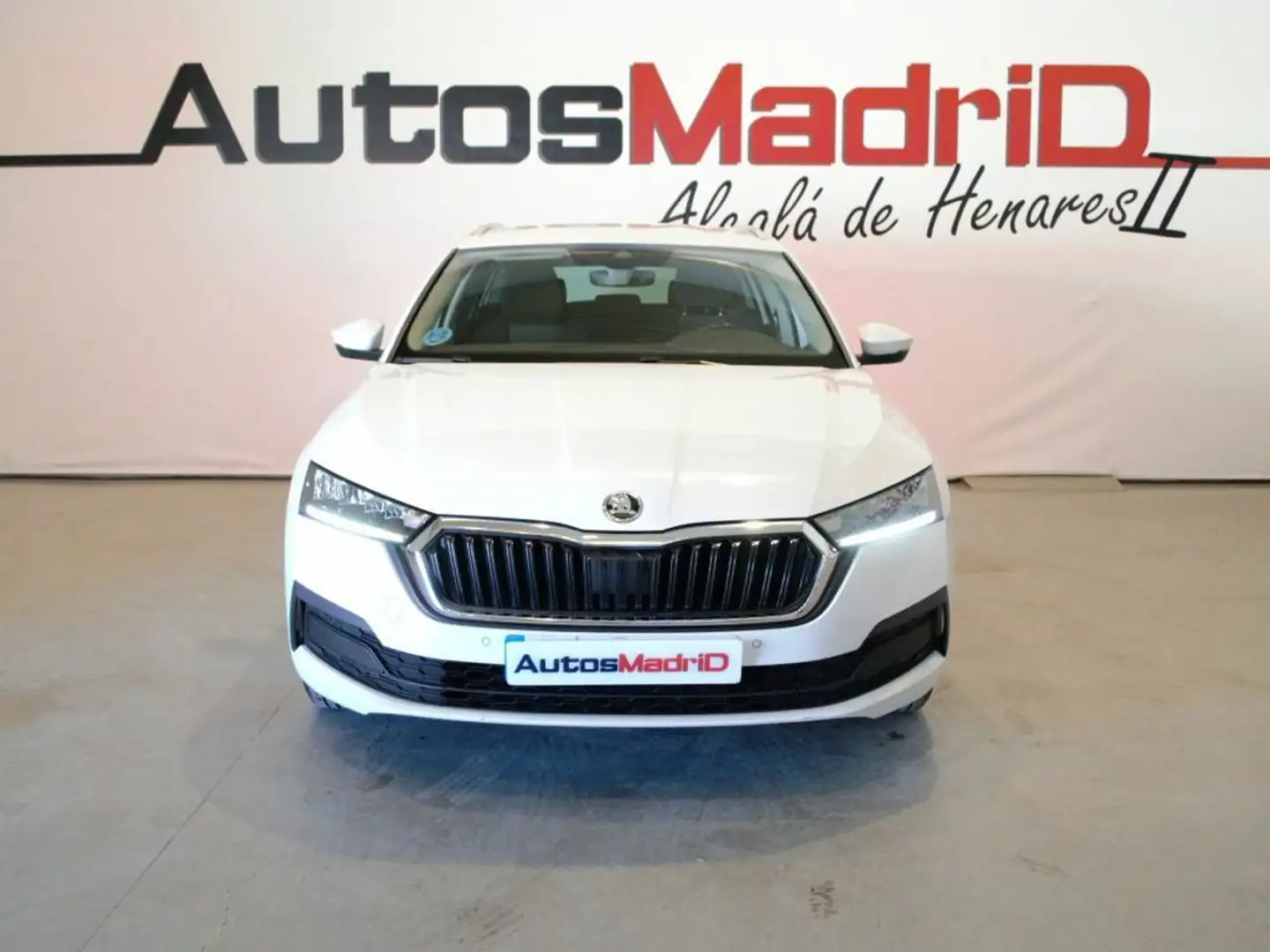 Skoda Octavia Combi 2.0 TDI 85kW(115CV) DSG Ambition Blanco - 2