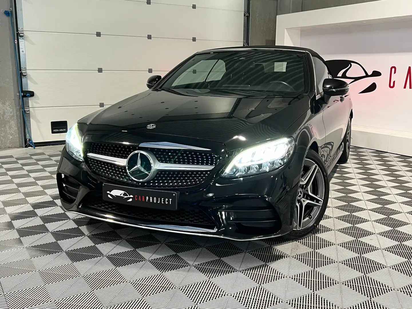 Mercedes-Benz C 180 Cabriolet PACK AMG/FULL LED/GPS/CAMERA/PDC AV ARR Schwarz - 1