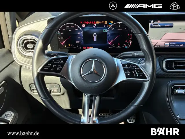 Mercedes-Benz V-Class view 13