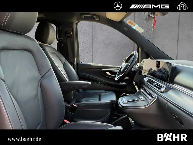 Mercedes-Benz V-Class view 5