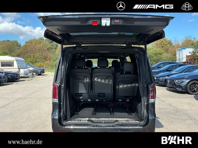 Mercedes-Benz V-Class view 15