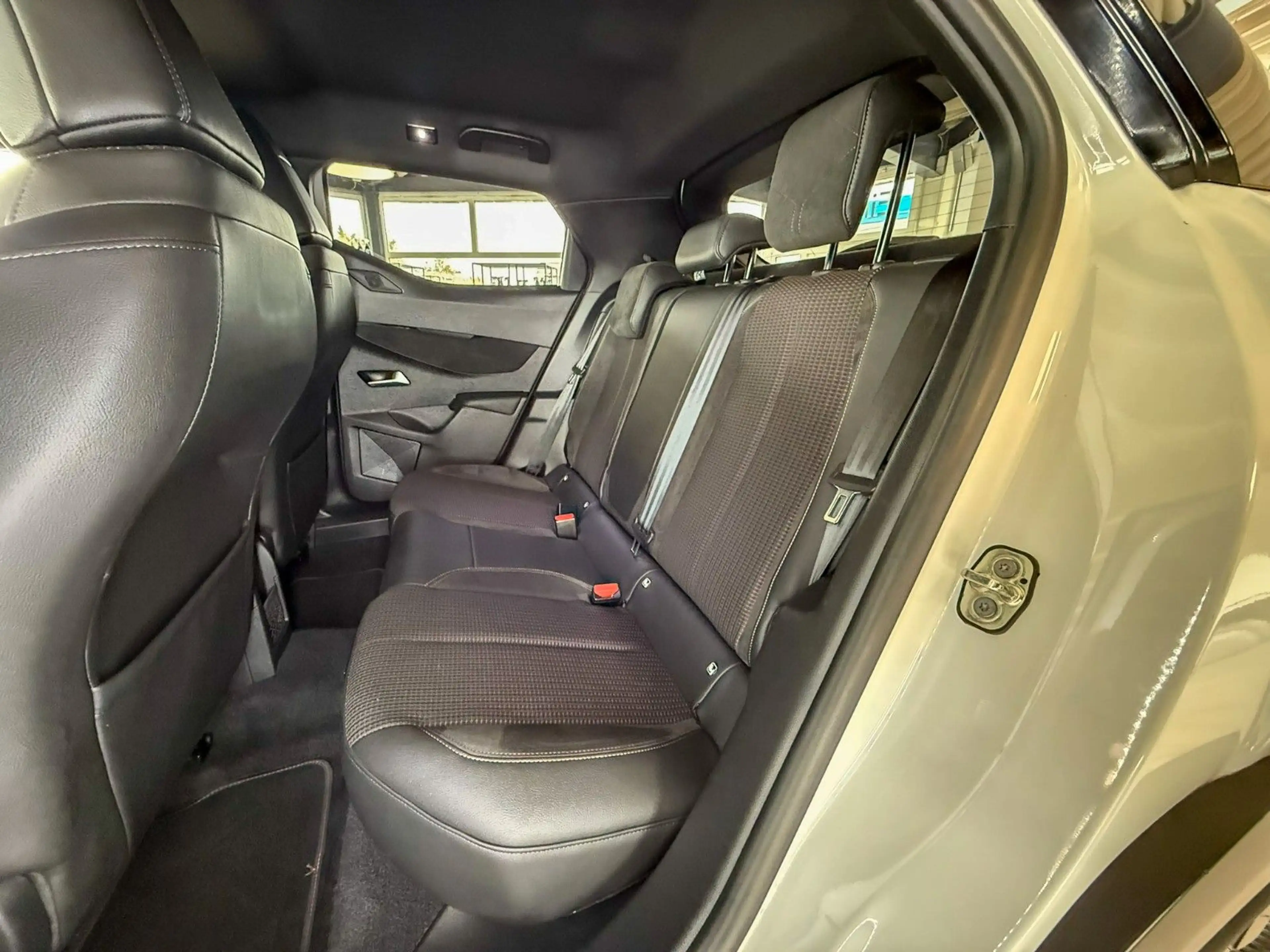 DS Automobiles DS 3 Crossback Performance Line | Kamera | ACC — photo 11