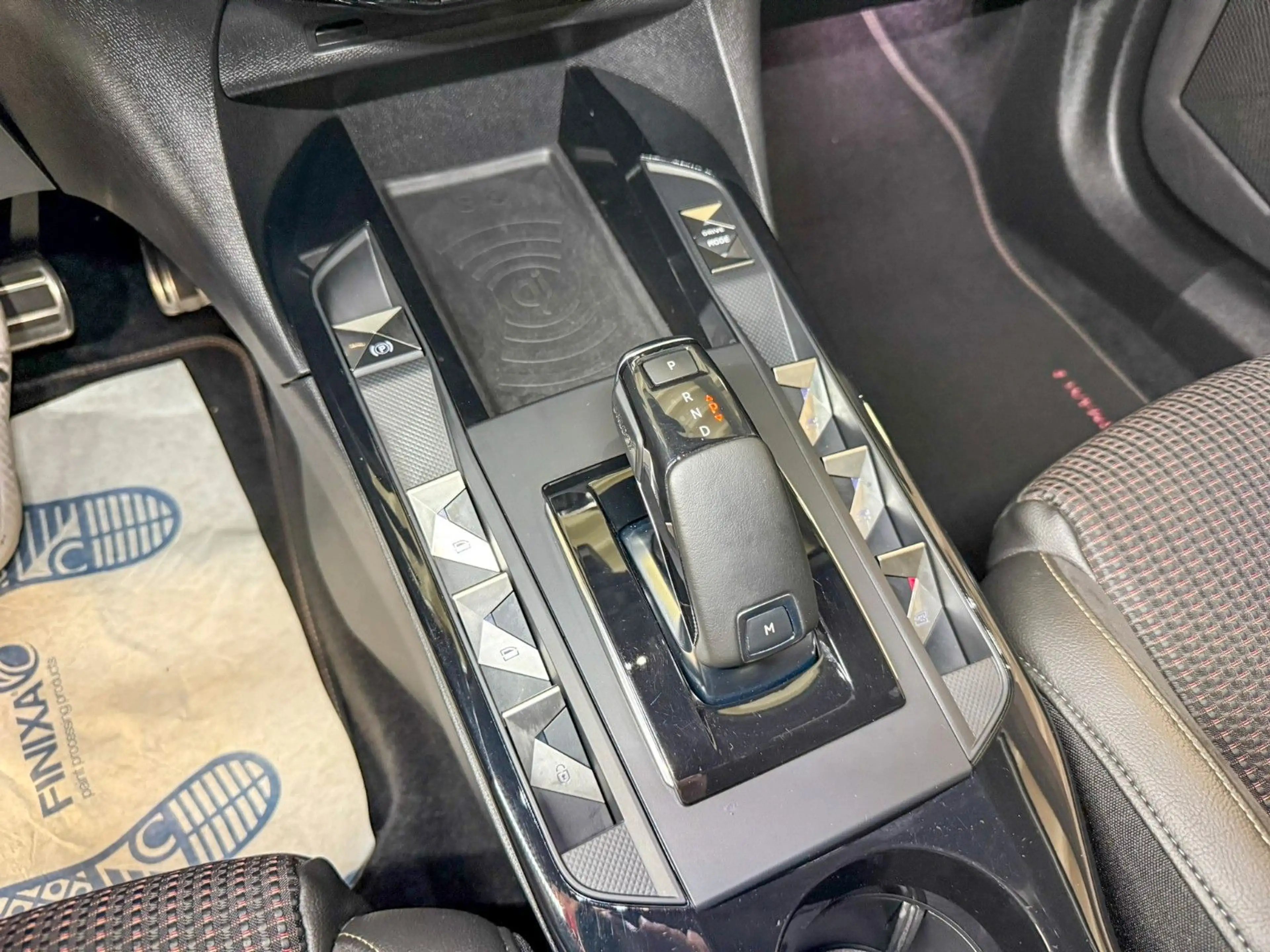 DS Automobiles DS 3 Crossback Performance Line | Kamera | ACC — photo 17
