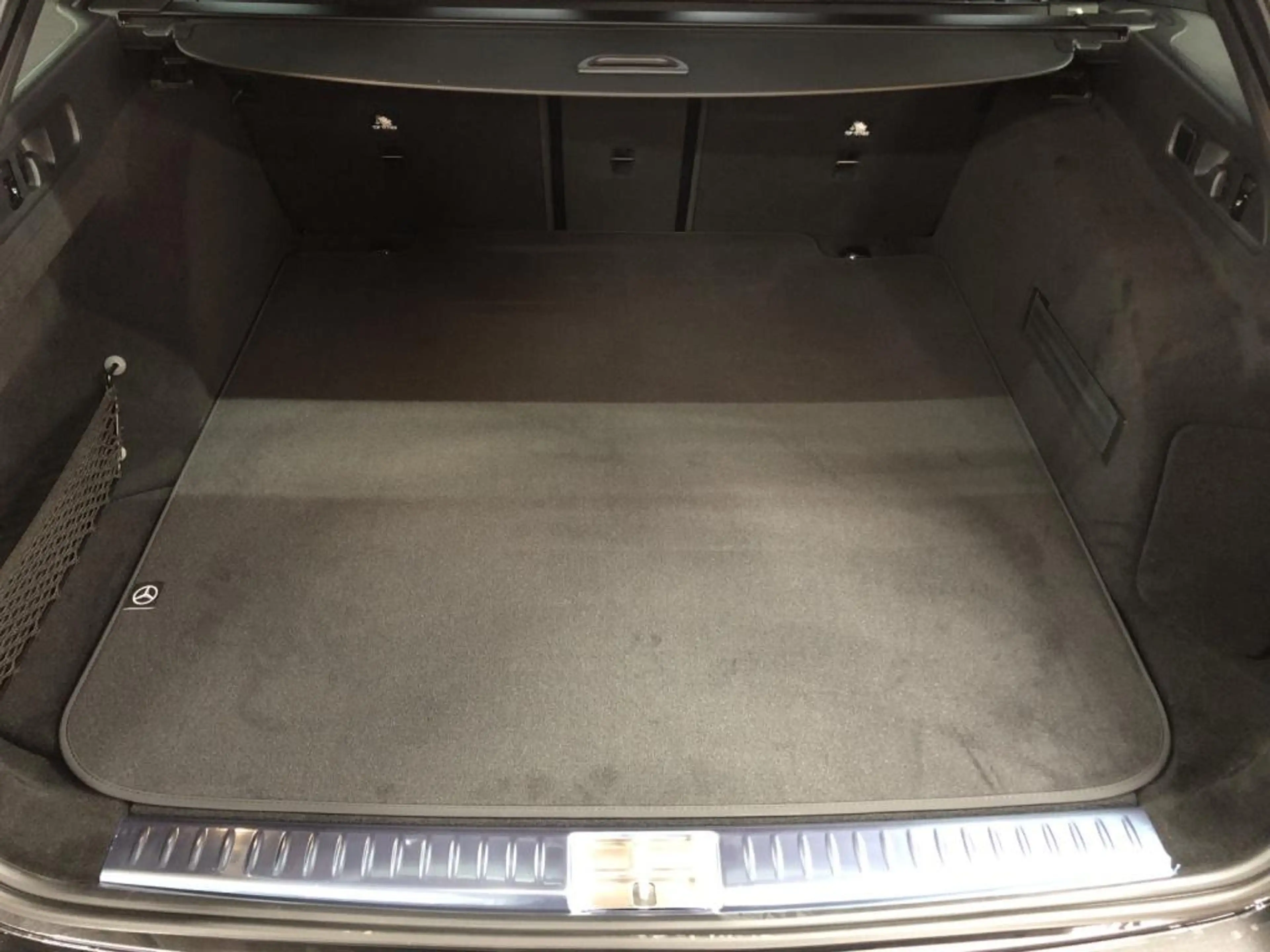 Mercedes-Benz E 450 d 4MATIC T-Modell AMG+MBUX+Superscreen+AHK — photo 14