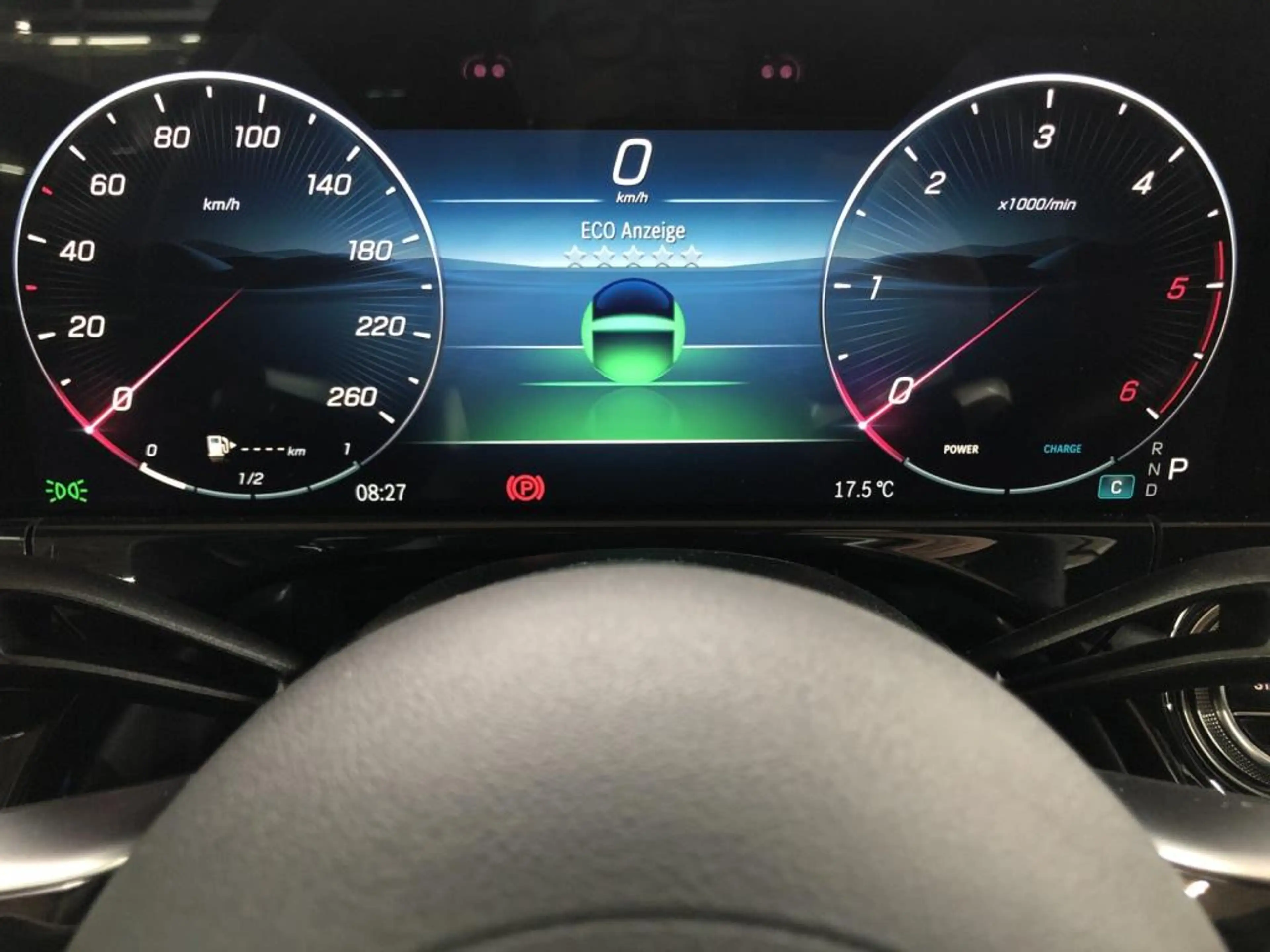 Mercedes-Benz E 450 d 4MATIC T-Modell AMG+MBUX+Superscreen+AHK — photo 11