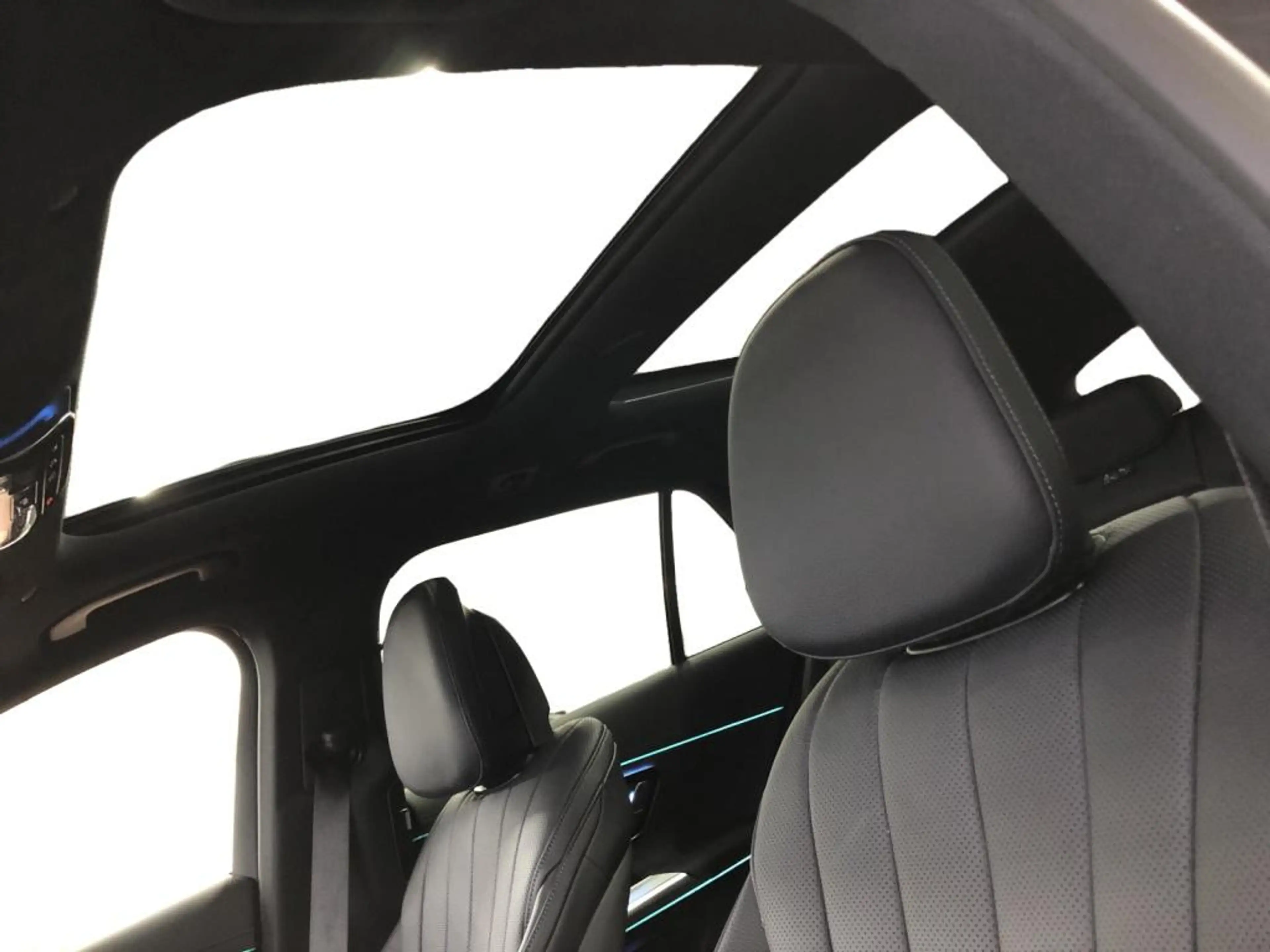 Mercedes-Benz E 450 d 4MATIC T-Modell AMG+MBUX+Superscreen+AHK — photo 15