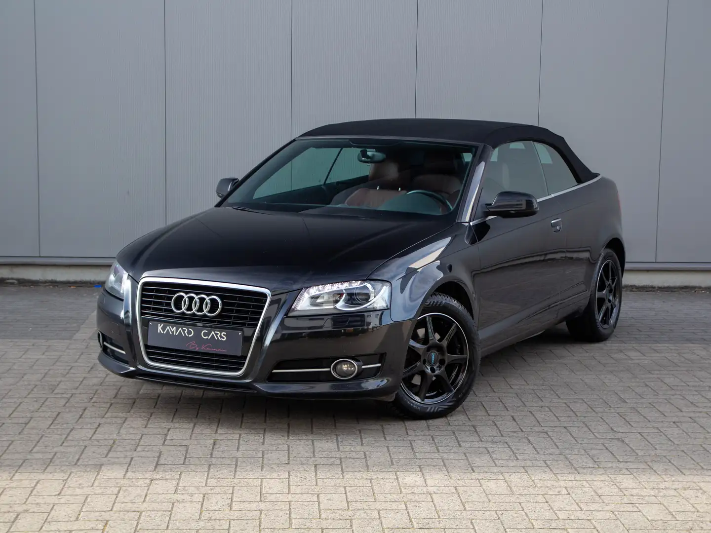 Audi A3 Cabriolet 1.6 TDi Ambition Start/Stop DPF Noir - 1