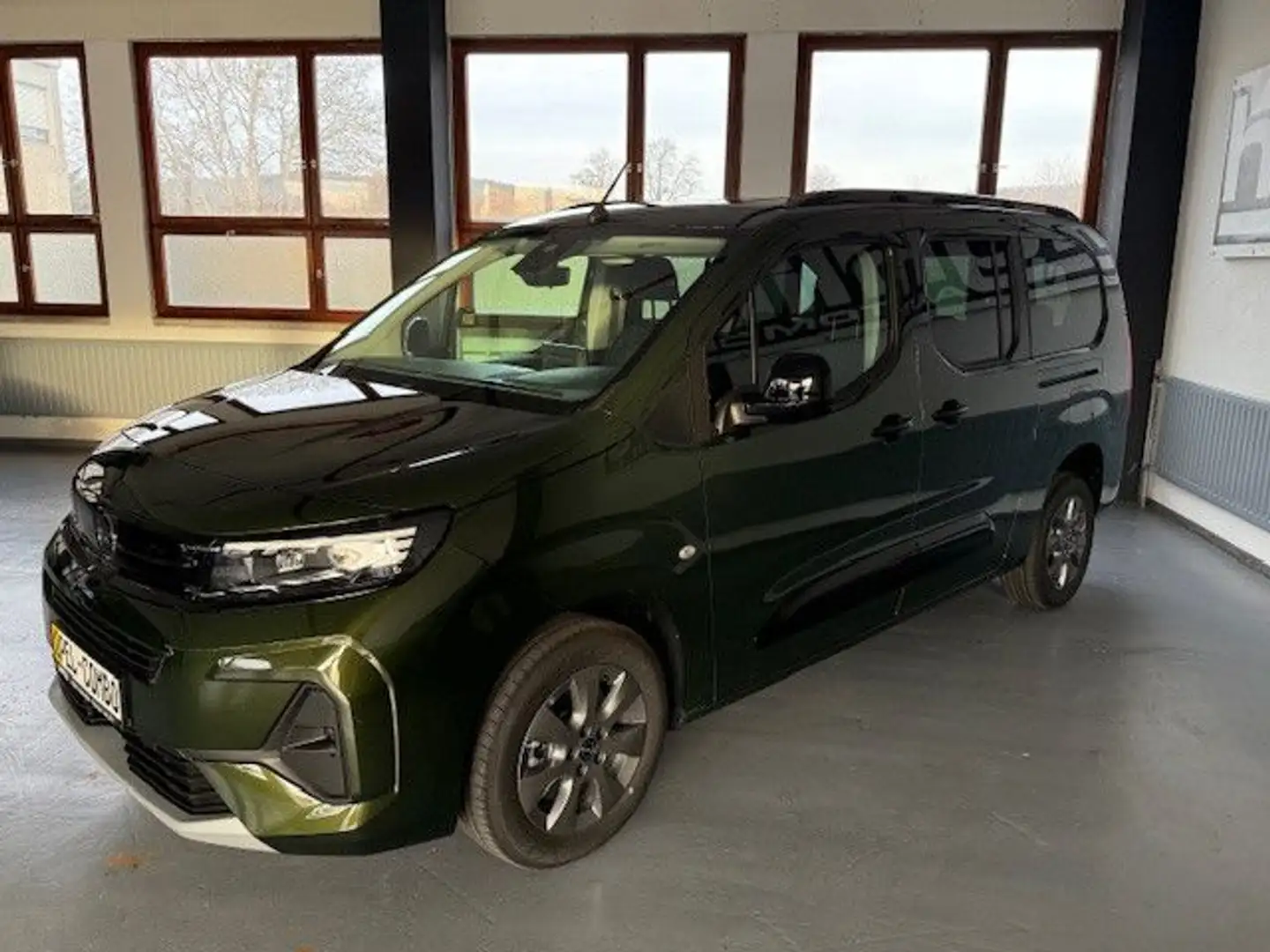 Opel Combo Life Elegance-L2H1-7Sitze,LED,SHZ,RFK,M1 Vert - 2