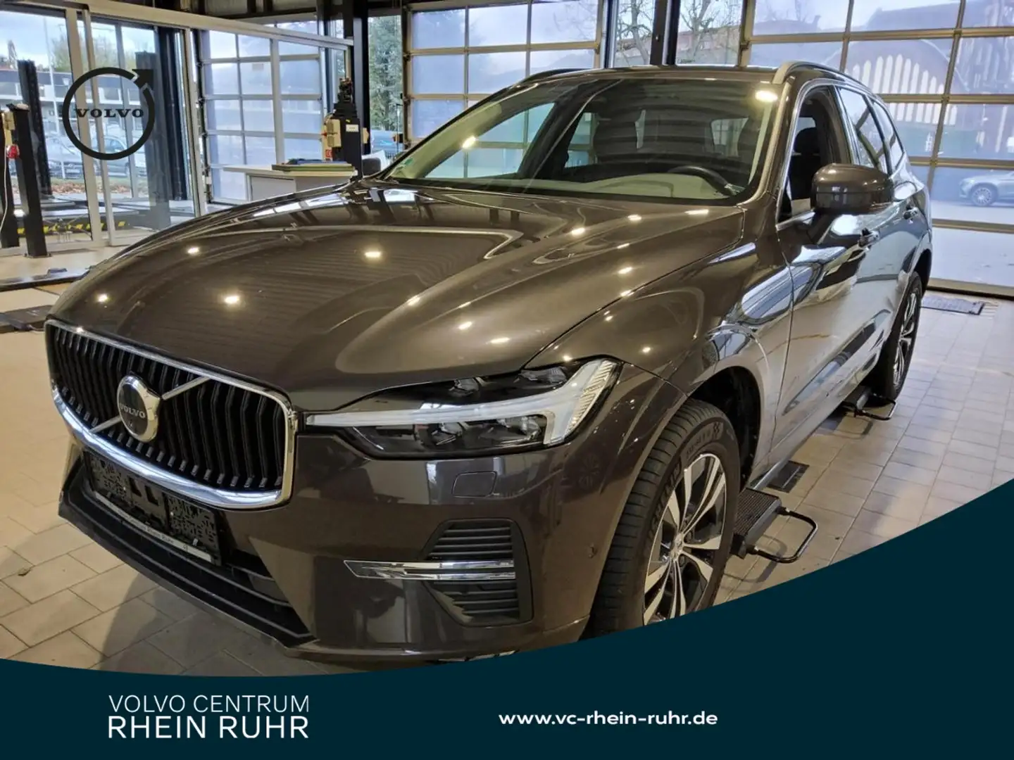 Volvo XC60 XC 60 B4 MOMENTUM PRO HKSOUND+LICHTPAK+PANO+LM+ Gris - 1