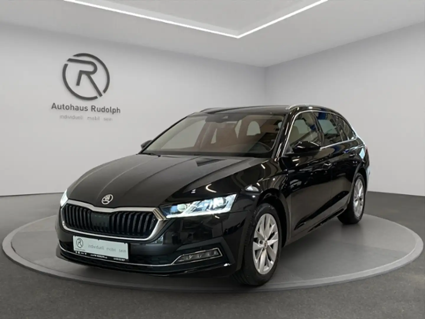 Skoda Octavia Combi 2.0 TDI DSG Style / Navi LED AHK Schwarz - 2